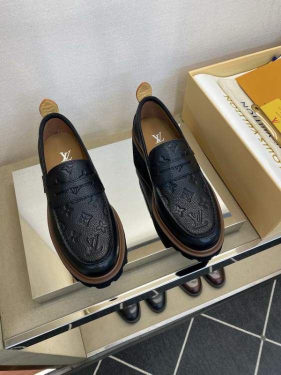 Picture of Louis Vuitton Shoes _SKULVsz39-44hnx063714909